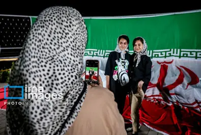 یادبود