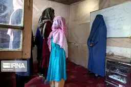 تصاویر تحصیلات یواشکی دختران دفغانستانی