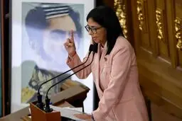 نیویورک تایمز : ترامپ جانشین موقت مادورو را انتخاب کرد