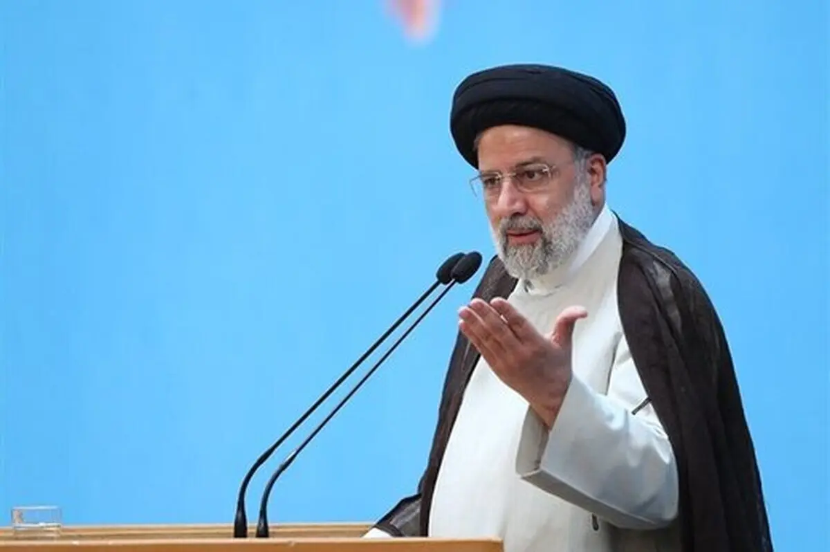  رئیسی: کشور فقط با ساخت موشک قدرت نمی‌گیرد!