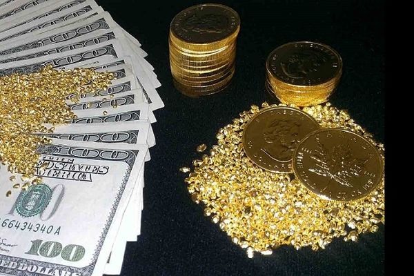 قیمت روز دلار و طلا در بازار آزاد | شنبه با چه نرخی شروع شد؟