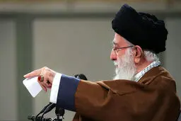 رهبر انقلاب: هیچ خللی به موضوع اتحاد مسلمانان وارد نشود