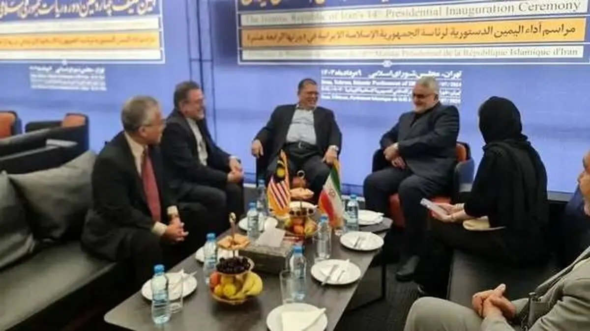 رئیس مجلس مالزی وارد تهران شد