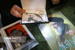 تصاویرآیین گلریزان کمک به جبهه مقاومت در حسینیه ارشاد