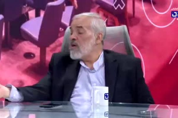 با فعال شدن مکانیسم ماشه ، اجنه باید به دادمان برسد