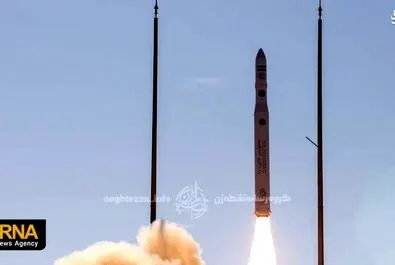 ماهواره بر قائم