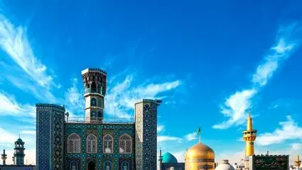 غبارروبی مضجع مطهر امام رضا(ع) با حضور خانوادۀ شهدای میناب