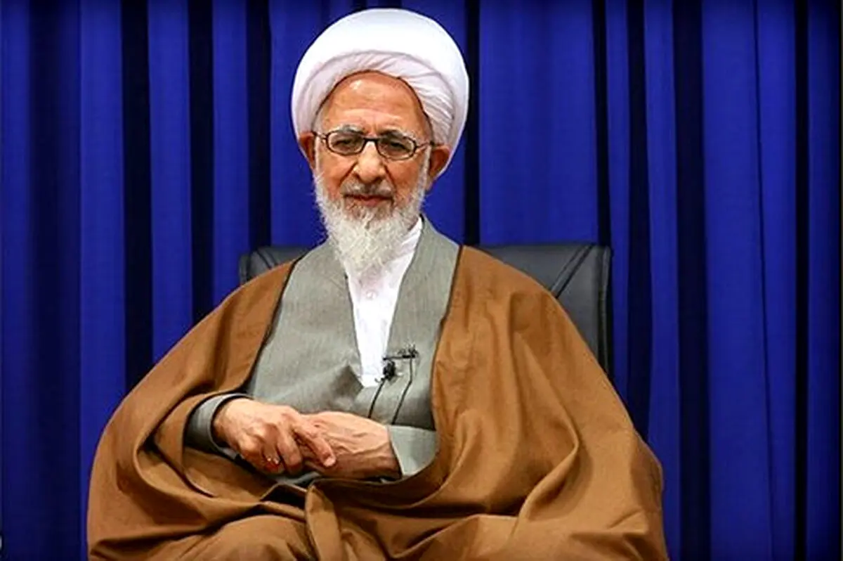 جوادی آملی: گسترش ظلم و زیر میزی سبب نزول بلا و عدم بارش باران می‌شود