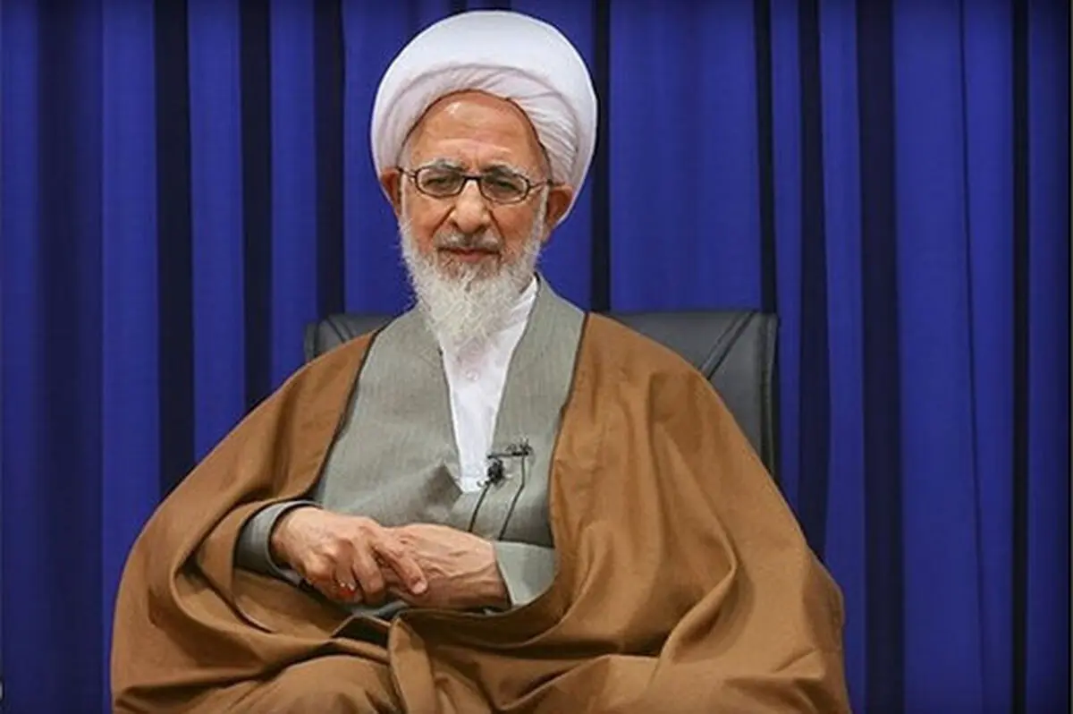 جوادی آملی: اگر در کشور نجومی بگیر و اختلاسی نباشد مردم به قانون احترام می‌گذارند

