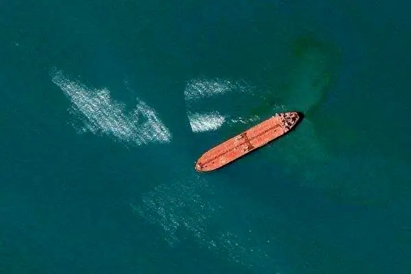 اخطار آمریکا به کشتی هایش در تنگه هرمز