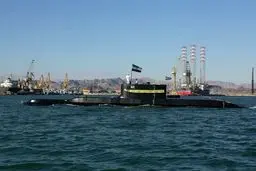 پنهان شدن دو زیردریایی ایران در اعماق آب های خلیج فارس