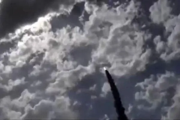 خبرنگار موساد : ایران می‌تواند ماهانه صدها موشک تولید و شلیک کند