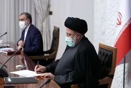 دفاع باورنکردی رئیسی از هنرنمایی‌های تیم اقتصادی‌‌اش