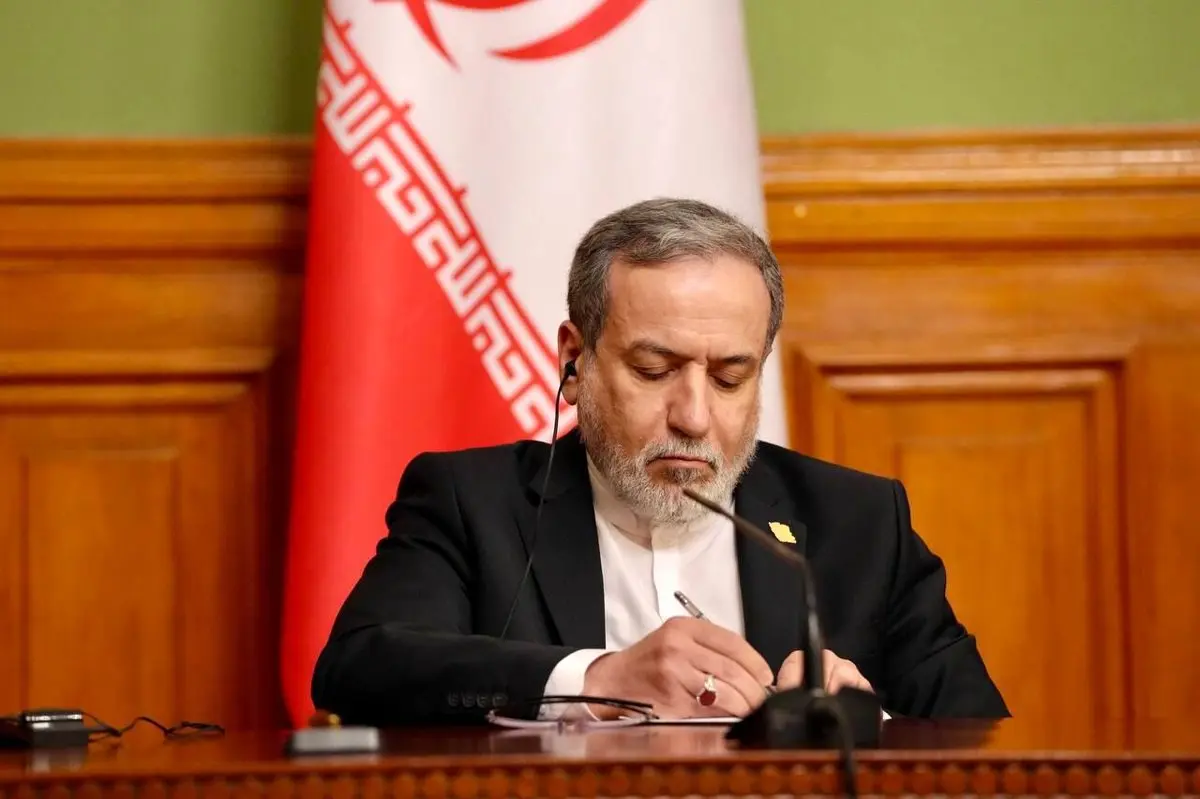 عراقچی: کودکان میناب چذاغ، آسمان شدند