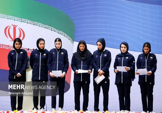 تجلیل از قهرمانان