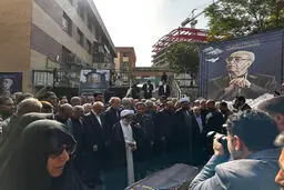 خداحافظی با مردی که آینده ساخت | حضور رئیس جمهور در مراسم وداع با رئیس جامعه خیرین