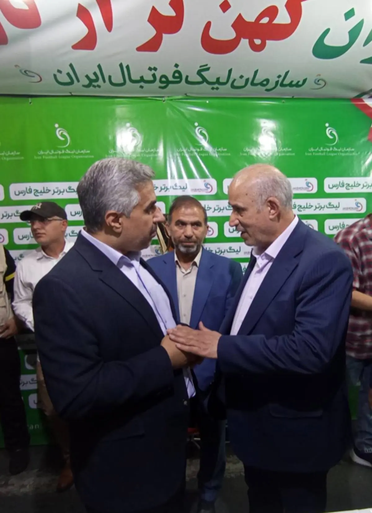 دعوت رسمی مهدی تاج از دکتر زیدوند برای حضور در تمرینات تیم ملی فوتبال