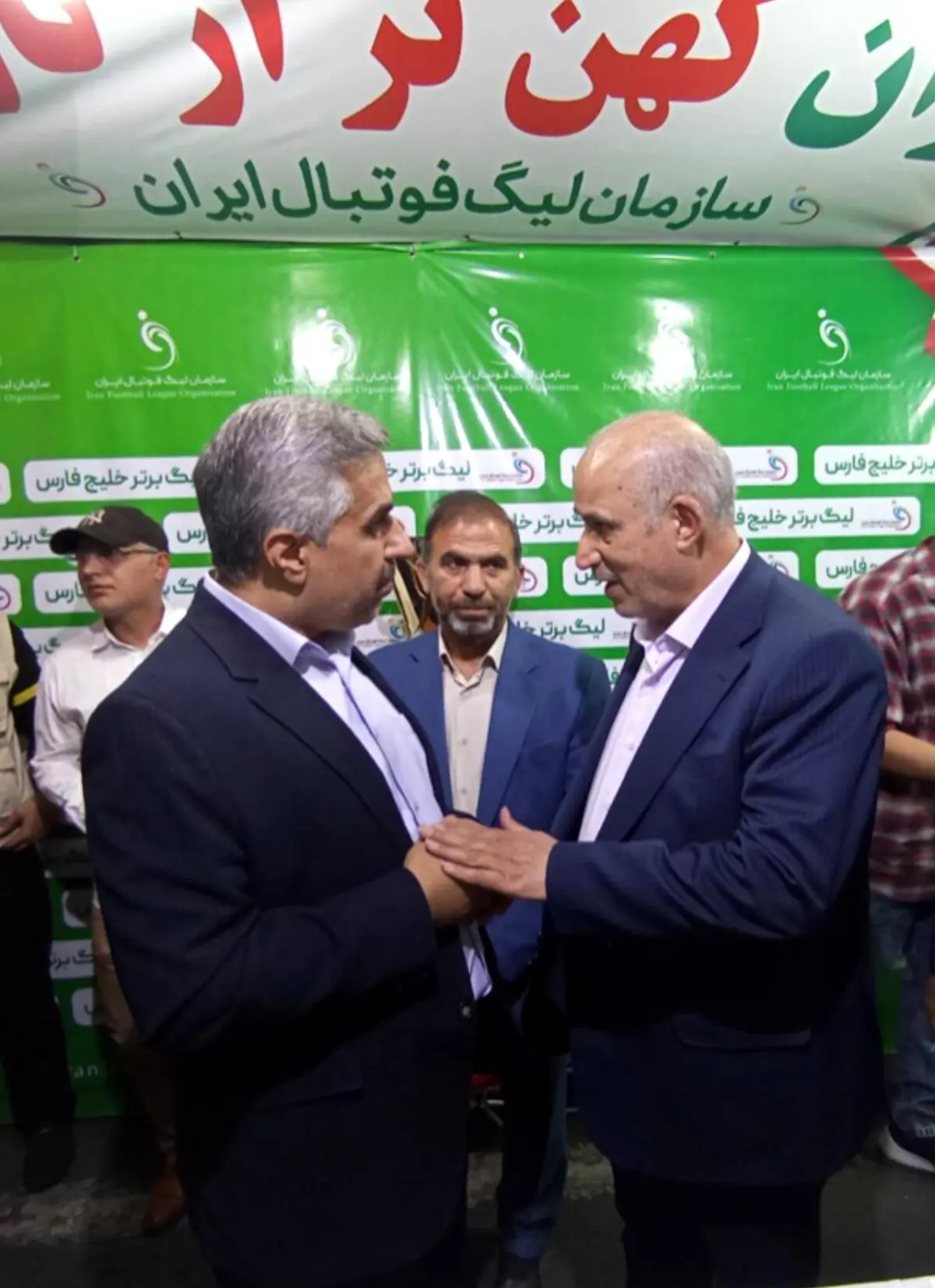 دعوت رسمی مهدی تاج از دکتر زیدوند برای حضور در تمرینات تیم ملی فوتبال