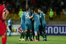 شمس آذر 0 - 0 نفت آبادان: سریع و جذاب اما بدون گل!