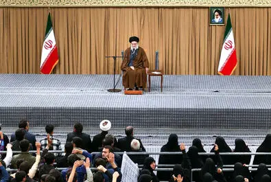 رهبر انقلاب