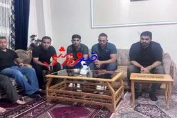 تصاویر حضور هافبک پرسپولیس در خانه الهه حسین نژاد