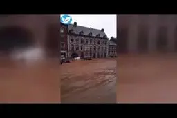  تصاویر هولناک از غرق شدن ماشین‌ها در سیل بلژیک