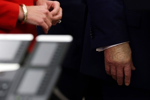 مخفی کاری سیستم پزشکی کاخ سفید لو رفت