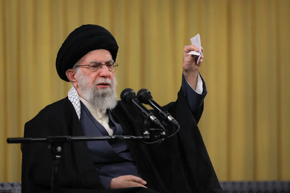 فرمان رهبری به سران قوا درباره مبارزه با مفاسد اقتصادی در دهه 80