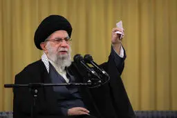 فرمان رهبری به سران قوا درباره مبارزه با مفاسد اقتصادی در دهه 80