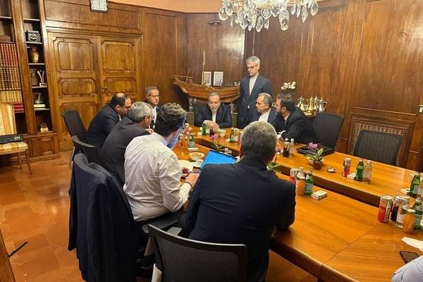 دیپلمات انگلیسی: من جای ایران بودم به آمریکا اعتماد نمی کردم
