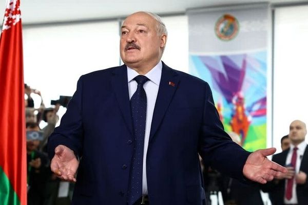 نقش‌آفرینی لوکاشنکو در دیدار زلنسکی و پوتین
