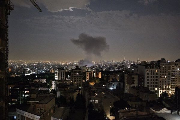 تصاویر انفجارهای پیاپی در تهران