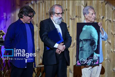 منتقدان و نویسندگان