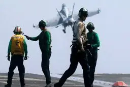 حضور دومین ناو آمریکا در منطقه خاورمیانه/ فرماندهی مرکزی آمریکا، سنتکام، از آغاز مأموریت ناو کارل وینسون خبر داد