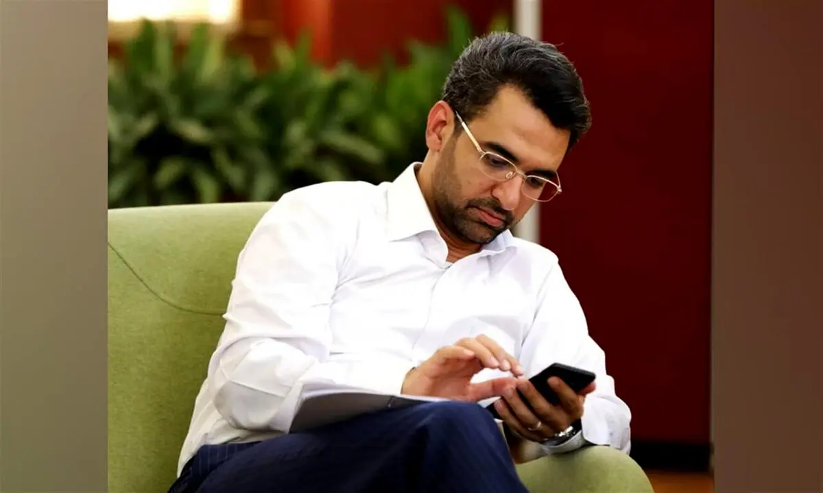 ارزیابى آذرى جهرمى از هجمه‌های جدید به ظریف 