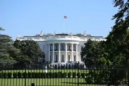 واکنش کاخ سفید به ادعای ارتباط آزادسازی پول ایران با حمله به اسرائیل