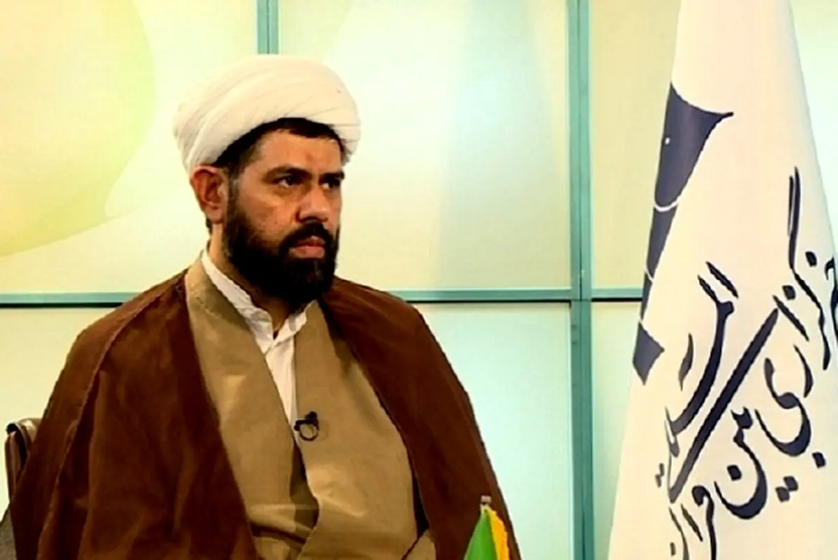 رهبر انقلاب نسبت به عواقب پیروی از سبک زندگی کفار هشدار داده‌اند