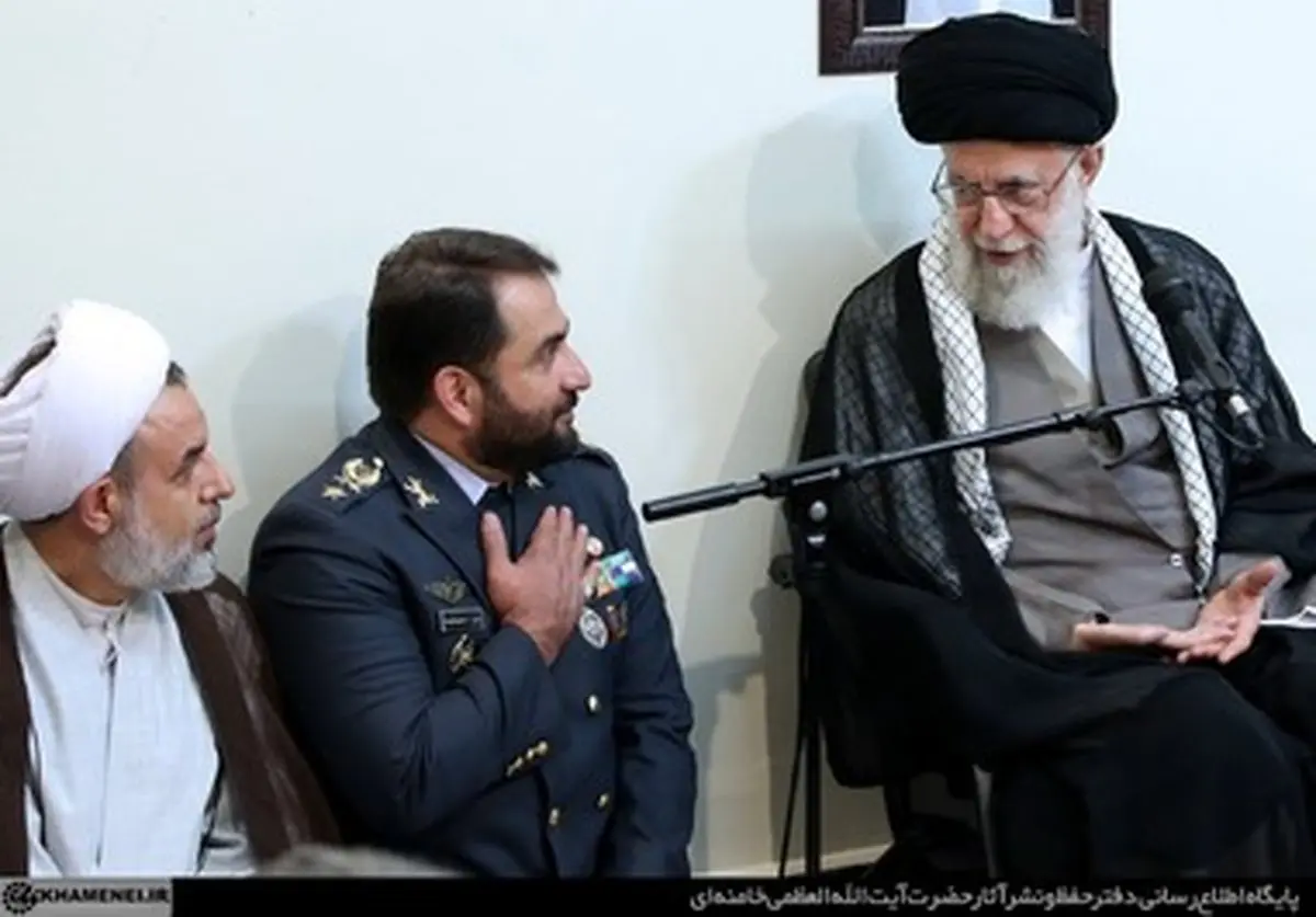 روایت تصویری دیدار فرماندهان قرارگاه پدافند خاتم‌الانبیاء با فرمانده معظم کل قوا