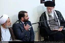 روایت تصویری دیدار فرماندهان قرارگاه پدافند خاتم‌الانبیاء با فرمانده معظم کل قوا