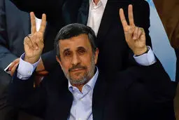 احمدی‌نژاد: رنگ موهایم با ترامپ فرق می‌کند، مثل او هم پولدار نیستم/برنامه‌ای برای ریاست جمهوری ندارم اما تابع مردم هستم