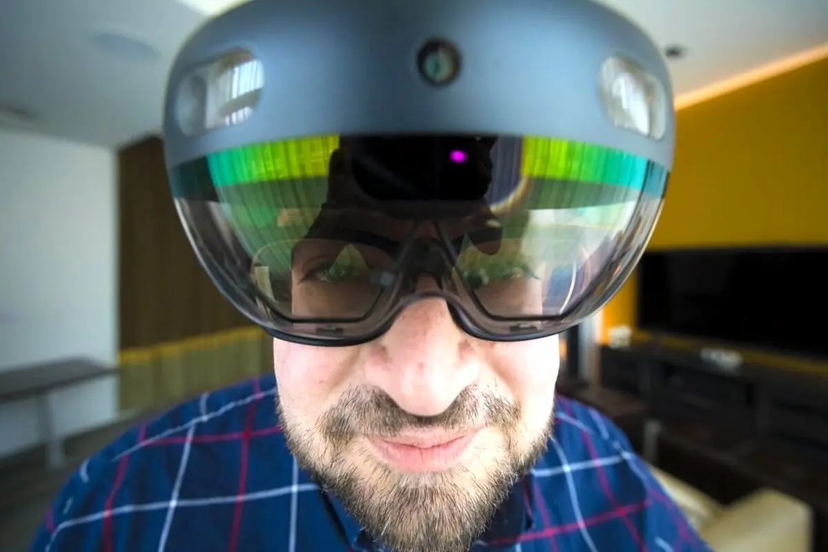 رونمایی مایکروسافت ازهدست/عینک واقعیت افزوده هولولنز ۲ + عکس