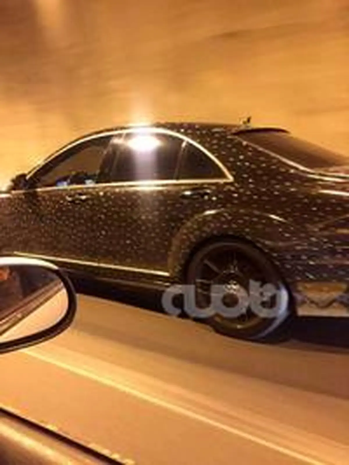 رنگ متفاوت بنز لوکس در تهران/تصاویر