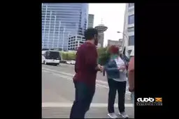 ببینید / توزیع گل برای ظهور حضرت مهدی (عج) در کانادا