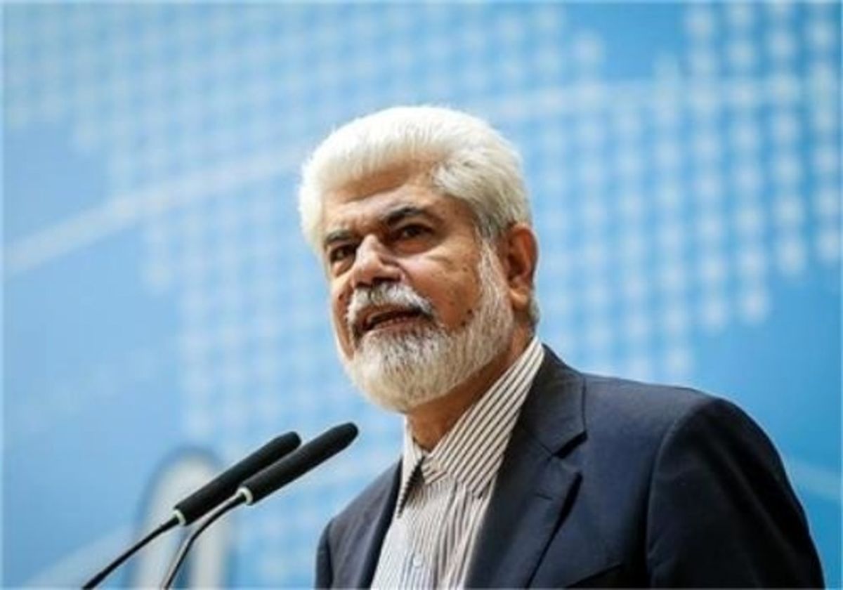 هشدار جدی رئیس کمیسیون بهداشت؛ زنجیره را قطع نکنیم تعداد جانباختگان کرونا به 1200 نفر میرسد/ به آقای رئیس جمهور نامه دادم که تعطیلی کامل کنید