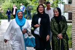 طناز طباطبایی و ثریا قاسمی در رونمایی از پوستر ویلایی ها/عکس