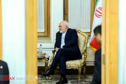 ظریف: حضور نیروهای خارجی هیچ گاه ثبات را برای منطقه ما به ارمغان نیاورده است