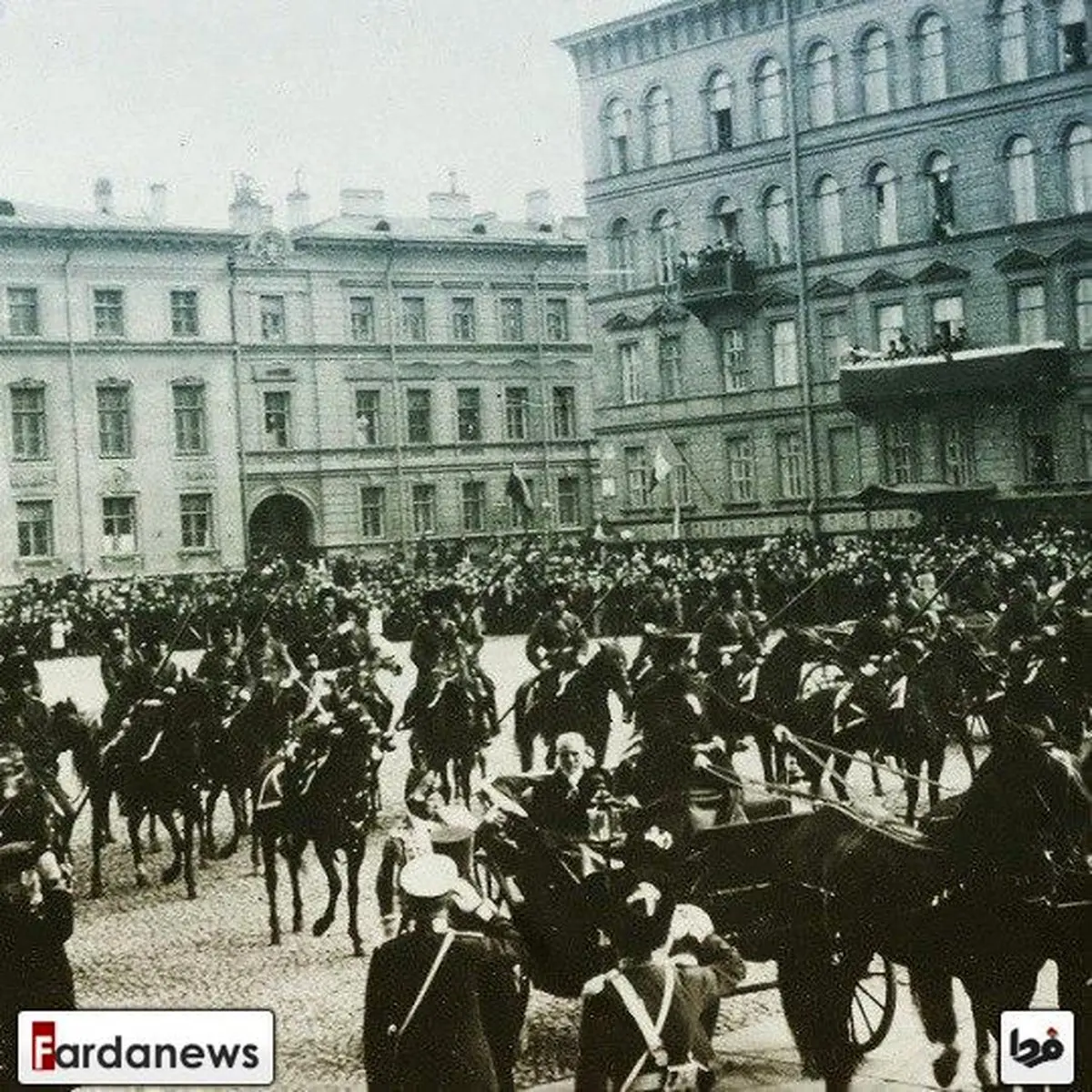 مظفرالدین شاه قاجار در سنت پترزبورگ/عکس