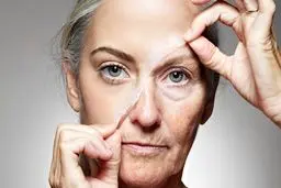 سالم ترین خوراکی ها برای رفع چروک های صورت چیست؟