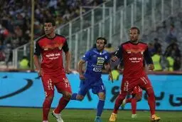 شعار عجیب روی لباس نفت تهران/عکس