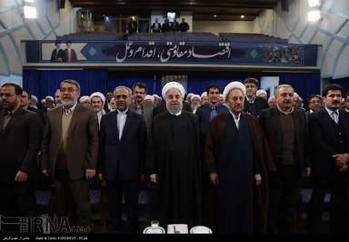 دیدار جمعی از علمای اهل سنت با روحانی/تصاویر